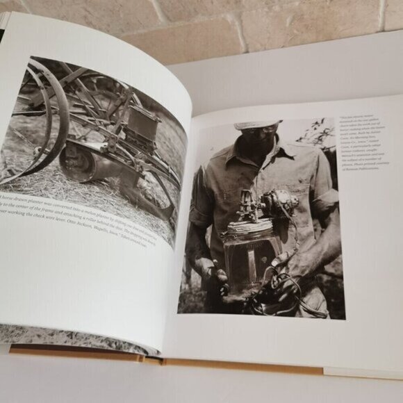 2002 A Bountiful Harvest Midwestern Farm Photography Book Pete Wettach American - Picture 7 of 8